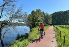 Cycling along the Ecovia near the river mino