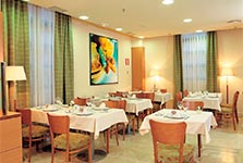 Dining area in Valencia hotel