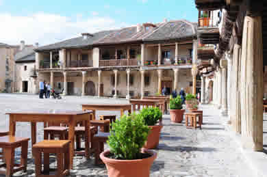 Pedraza main square